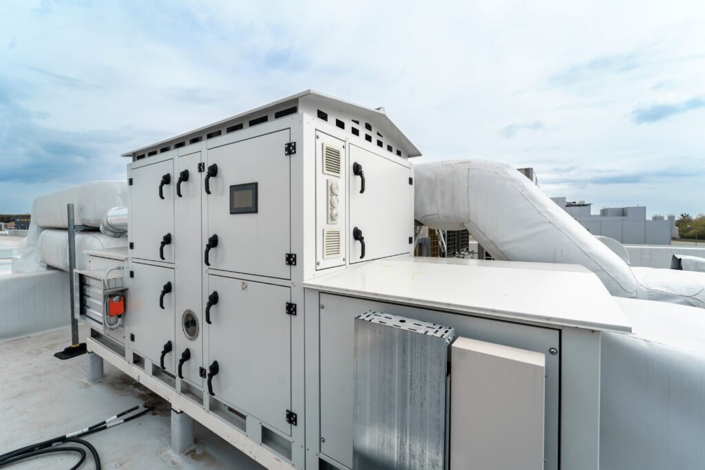 Luchtbehandelingskast op het dak voor een slim klimaat